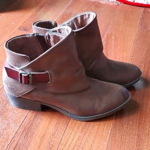 Women boots